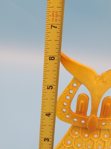 Owl Metal Earring Holder Display 70s Yellow Orange 6.25 Inch - Picture 2 of 4