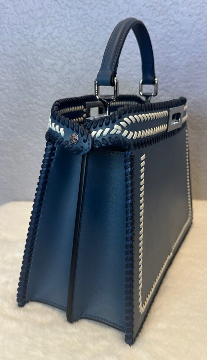 FENDI  BLUEショルダーバッグ「Peekaboo IseeU Small」 Peekaboo ISeeU Petite Cuoio Romano leather Blue | Fendi