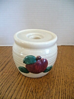 VINTAGE CERAMIC BRIGHT RED APPLE MOTIF CANDLEHOLDER ~ Hand Painted ~ VGUC 