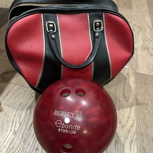 Vintage Ebonite Regency 300  Red Bowling Ball #8T99109 Faux Leather Bag 16lbs