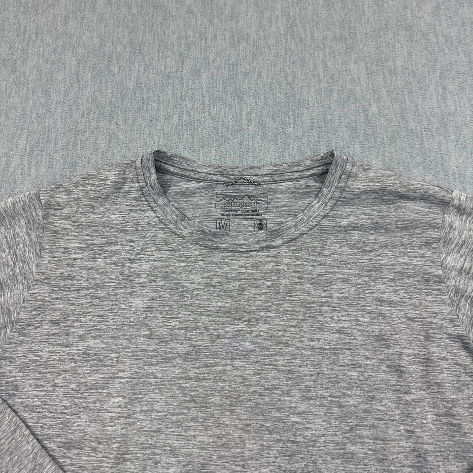 Patagonia Shirt Womens Medium Capilene Long-Sleeved Cool Daily Long Sleeve 45185 - Image 2 of 4