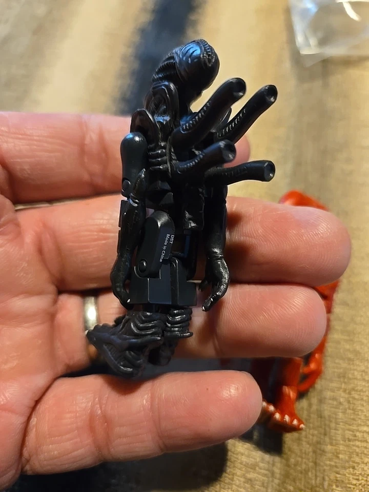 最小化外星人玩偶,均不完整 — 第 3/4 张图片