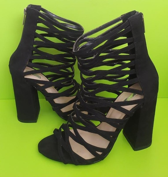 Women Carvela Heels Black Suede 39.5