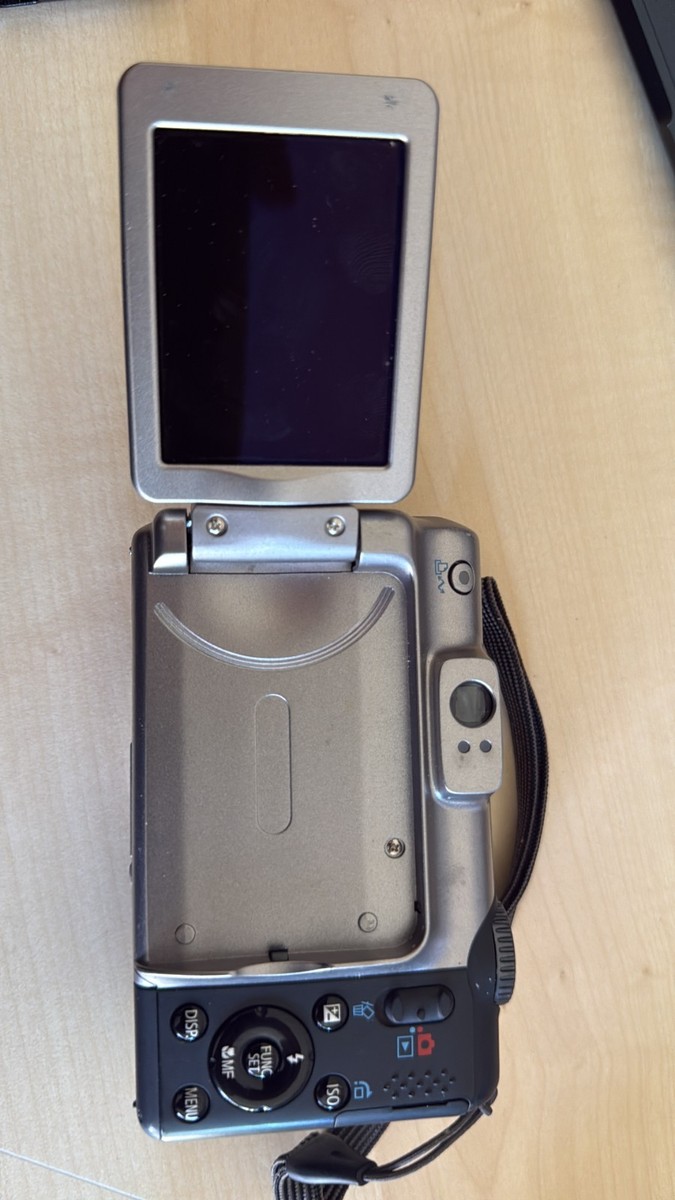 Canon PowerShot A650 IS 12.1MP Digital Camera - Silver & Black for