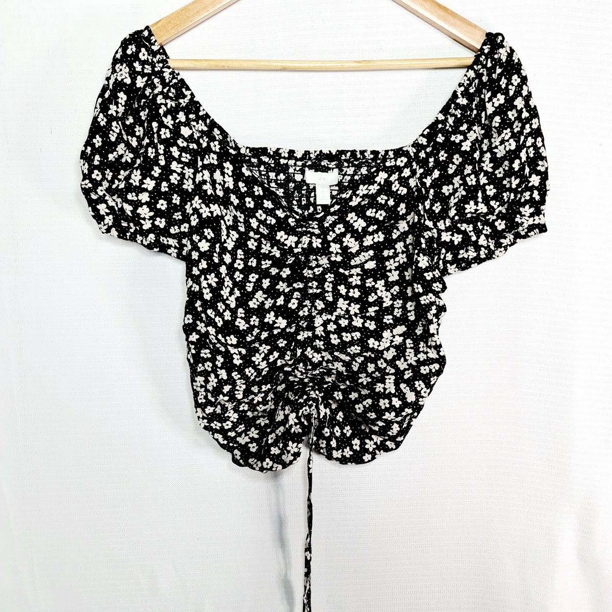 H&M Size M Black White Floral Off Shoulder Drawstring V-Neck