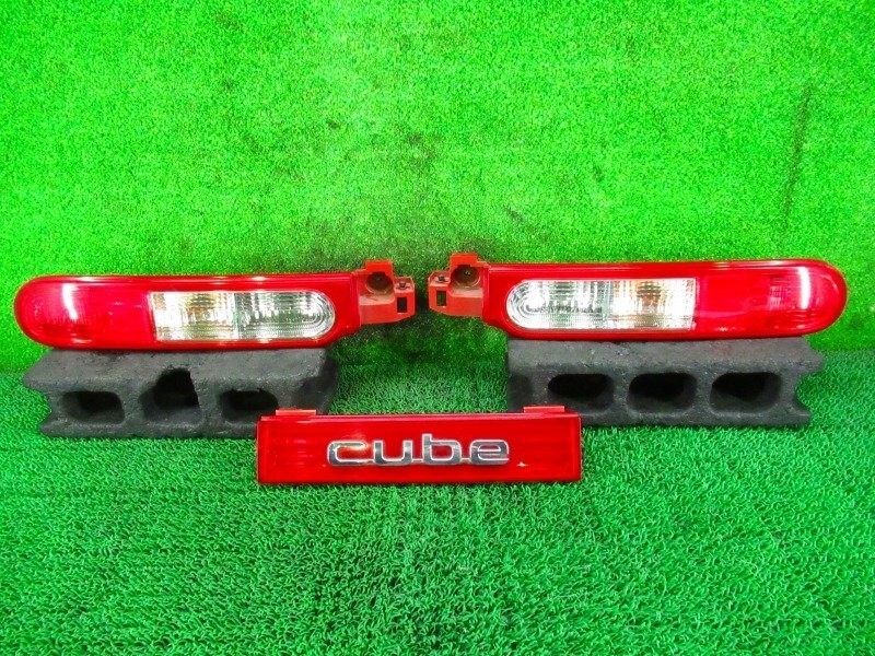 Nissan Cube Z12 NZ12 Genuine Tail Lights Rear Lamps set JDM