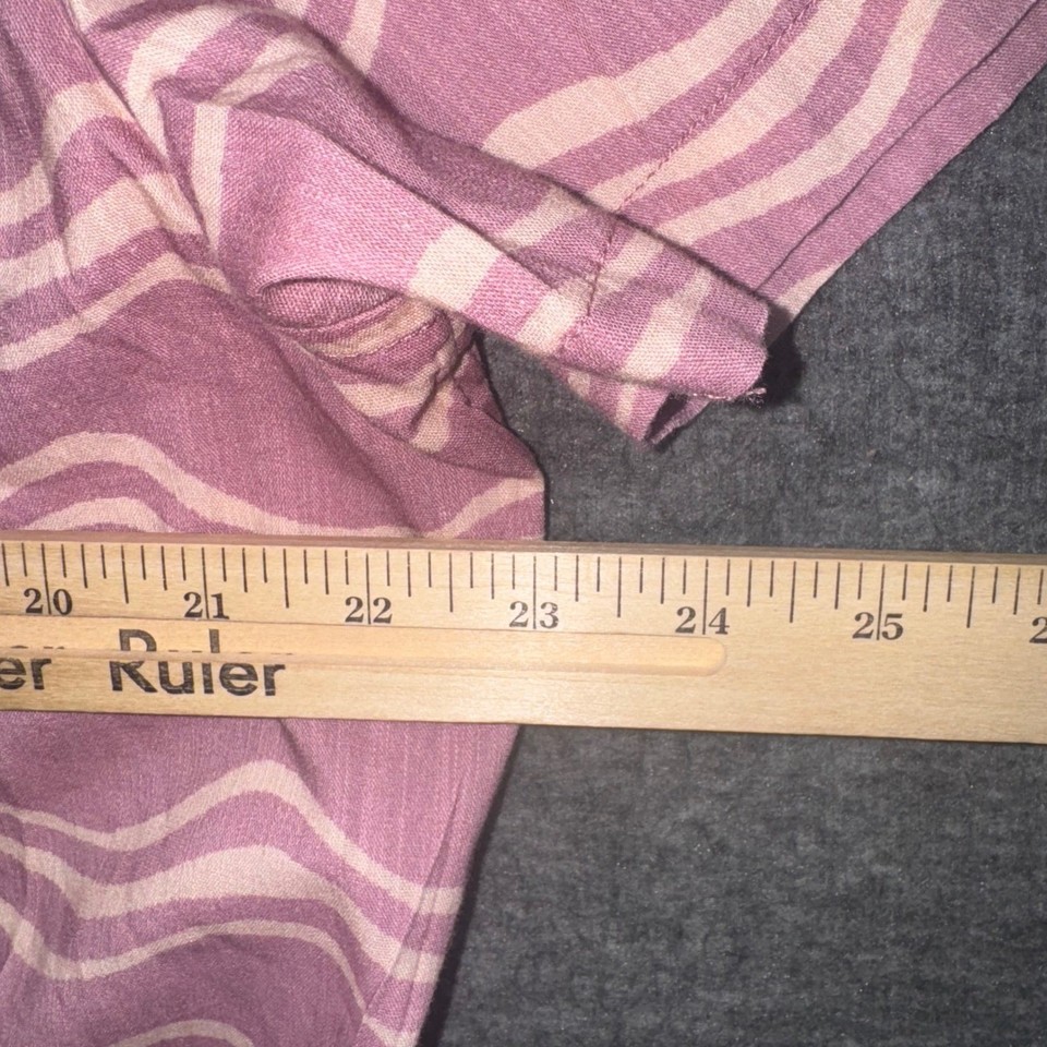 Chubbies The Airwave Resort Weave Friday Shirt Button Up Pink Wave Men ...