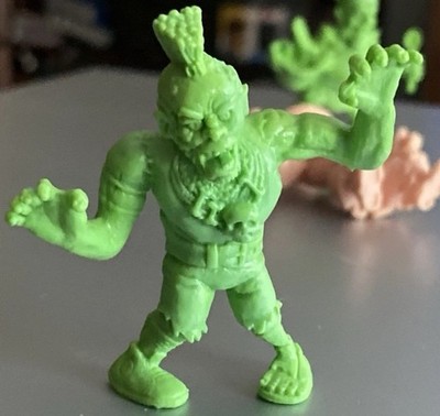 Mash-Up Mike JAKKS Pacific SLUG S.L.U.G. Zombies Figure