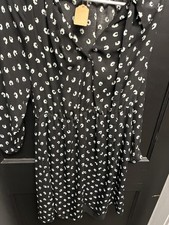 Ladies Loft Long Sleeve Black Dress with White Print - Size 0