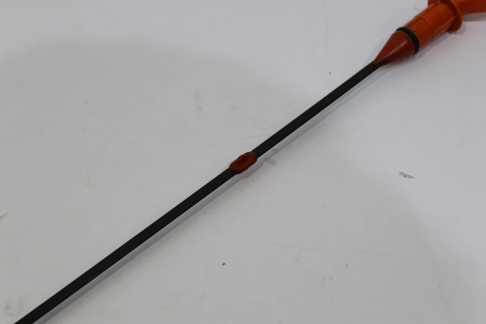 VW Passat 3B B5 FL 1.8T Oil Dipstick 06B115611M - Image 4 of 4