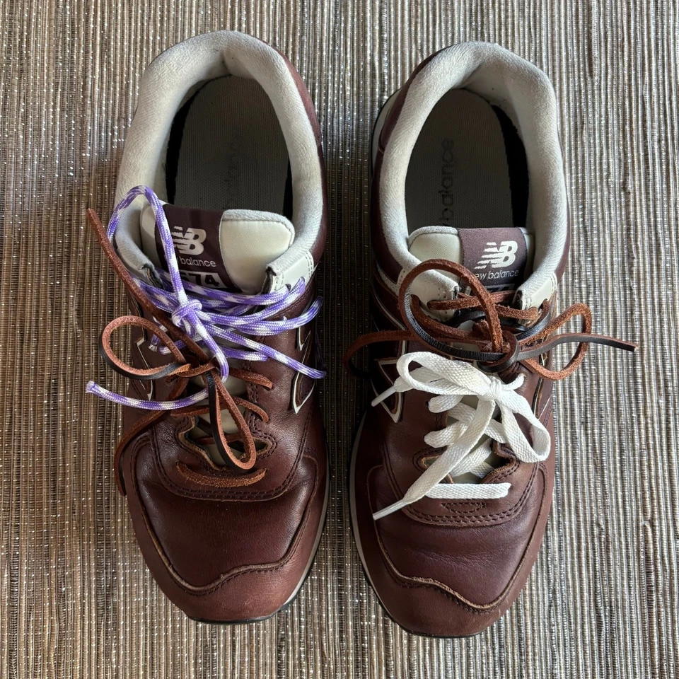NEW BALANCE |  574 Leather Dark Brown Sneakers Size 9 - Image 3 of 4
