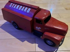 Cottonwood Acres International R-190 Standard Oil tanker truck Haps Oil 130/350