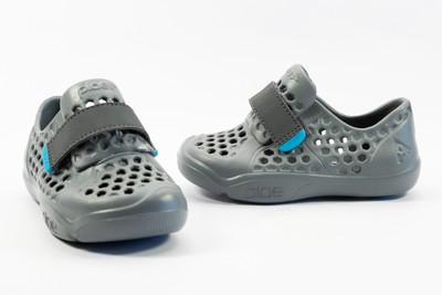 Plae Mimo Boy's Girl's Child Kid's Slip On Grey Summer Soft Sandals Size US 8