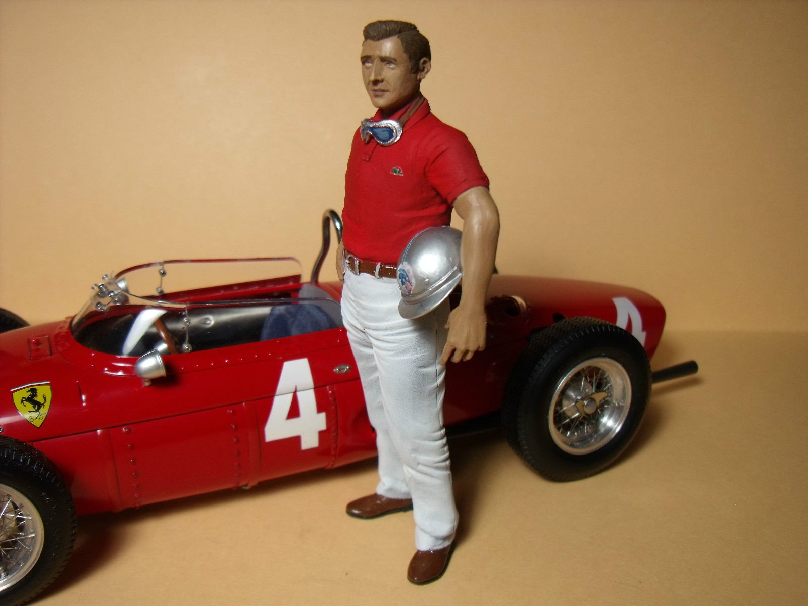 Figurine 1/18 Berghe von Trips vroom miniature pilote non peinte CMR