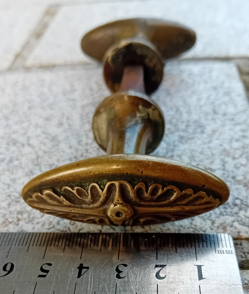 Ancienne Paire de Poignée de porte ou fenêtre en Bronze  - Photo 4/4