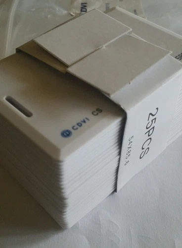 25pk CDVI CS25 E0301H000015 CLAMSHELL PROXIMITY Access CARD --S018-m1s5 mm yy