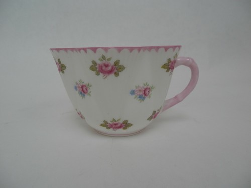 TAZA DE TÉ SHELLY DELICADA Rosas Rosas (solo taza) Excelente - Imagen 2 de 4