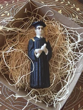 New 3D Dresden Christmas Ornament Male Graduate Grad Diploma Mortar Board 3 3/4"