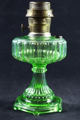 Aladdin 1934 #108 Green Beta Crystal Cathedral Oil Lamp Brass