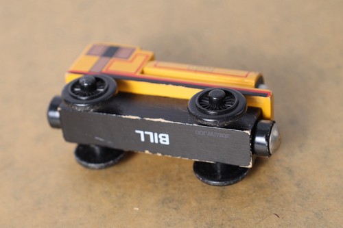 Thomas & Friends Wooden Railway BILL THE TANK ENGINE 2003 - Picture 3 of 3