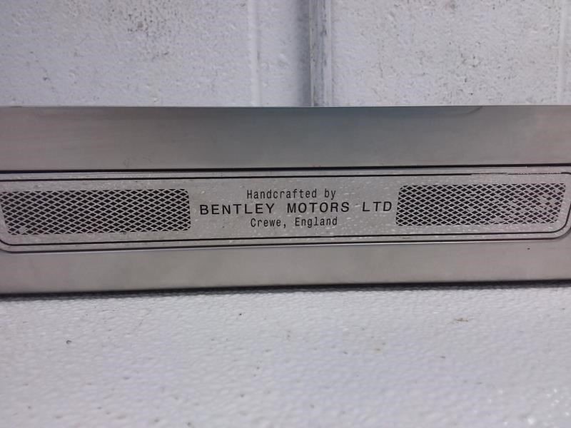Bentley Flying Spur 2014 Front Right Outer Kick panel
