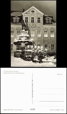 Ansichtskarte Schneeberg (Erzgebirge) Bergmannsbrunnen zur Weihnachtszeit 1983