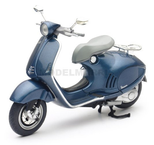 New Ray 57613 1/12 Vespa 946 - Picture 2 of 3