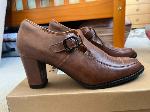 Vintage Inspired Mary Jane Heels Block Heel Women Size 40 Brown Brand New, Size 40, $49.99 - Photo 2