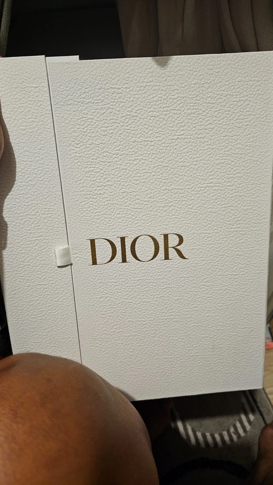 dior white hat with pink - Image 2 of 3