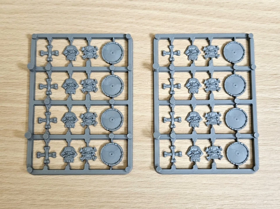 Warhammer Battles Old World Morts vivants Undead : 2 grappes de boucliers - Photo 1/1