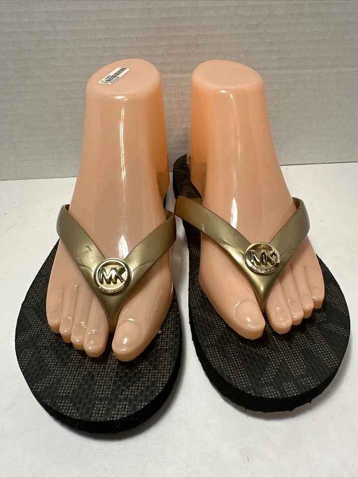 Michael Kors Womens Sandals Size 8 HHR4-2 Black And Gold Logo Flats LKNU - Image 2 of 4