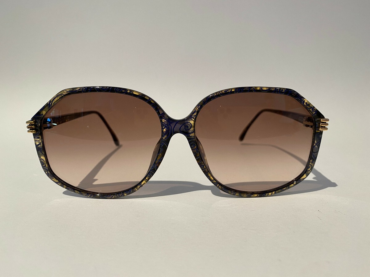 80s 90s CHRISTIAN DIOR Sunglasses Eyewear Gold Metal Frames Black Gradient Lens Vintage Christian Dior 2302 | 80s Germany – Gold & Brown  main image 3