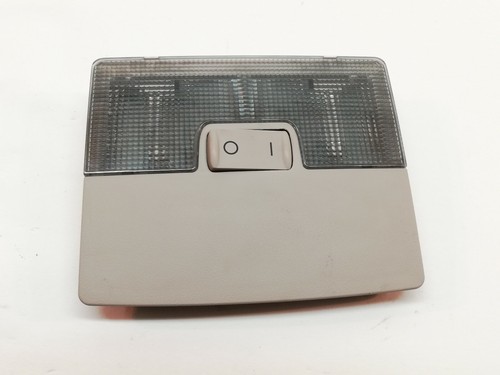 Audi A6 4B C5  Innenleuchte Innenraumleuchte Leseleuchte Leuchte  4B0947105  (00