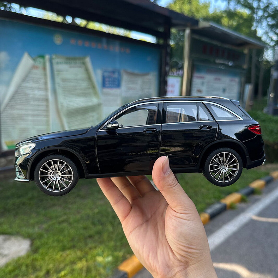 NOREV MERCEDES AMG GT 63 S 4matic silver 2021 1/18 183444 EUR 105,00