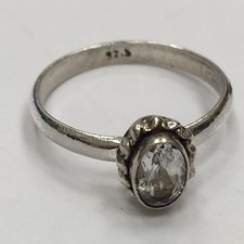 VERY CUTE .925 STERLING SILVER OVAL CLEAR STONE RING SIZE 6 1/4