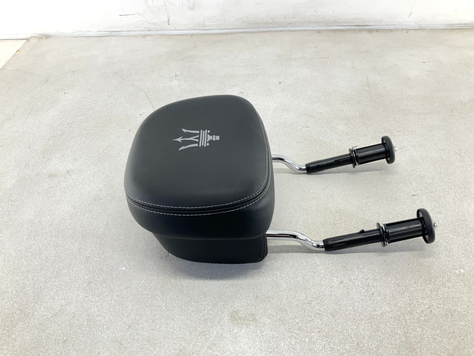 17-20 MASERATI Levante Front Left Driver Seat Headrest OEM