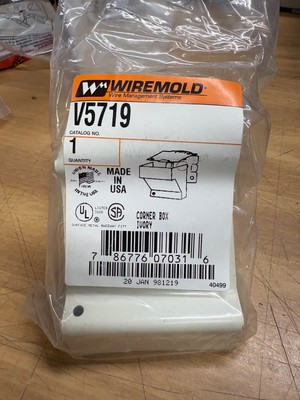 Wiremold V5719 Steel Corner Box 2-1/2'' deep Ivory