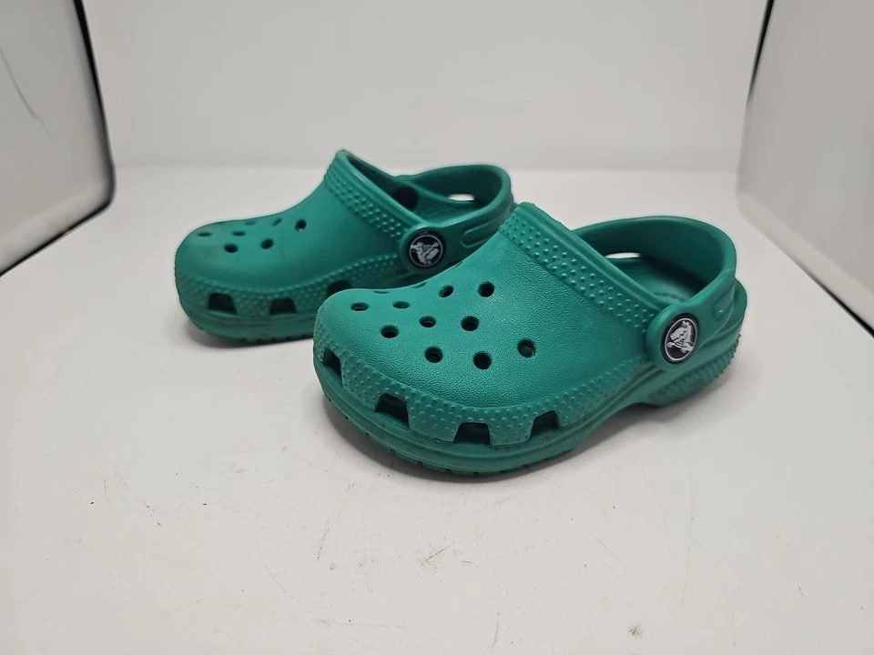 Crocs Toddler Unisex Boy Girl Green Clogs Size 7 C - Image 2 of 4