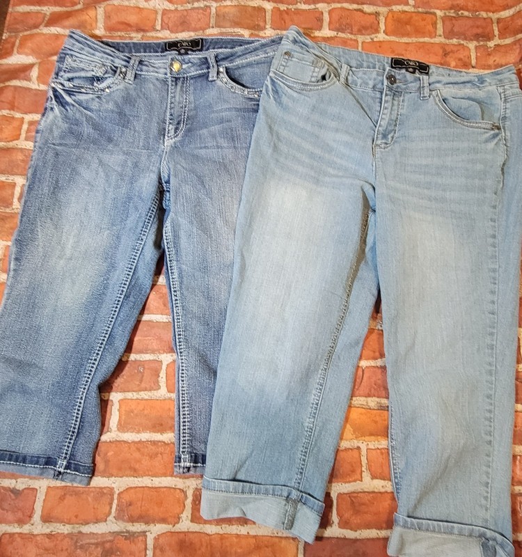 2 Pair Of Cato Capris Women's Size 10 - Measured 32" Waist