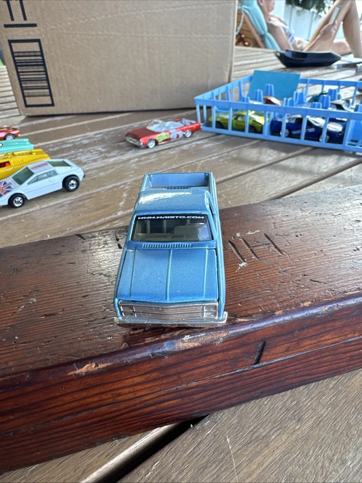 1987 Chevy 1500 Square Body - Hot Blue - NEAR MINT - Vintage Real Riders Wheels - Image 4 of 4