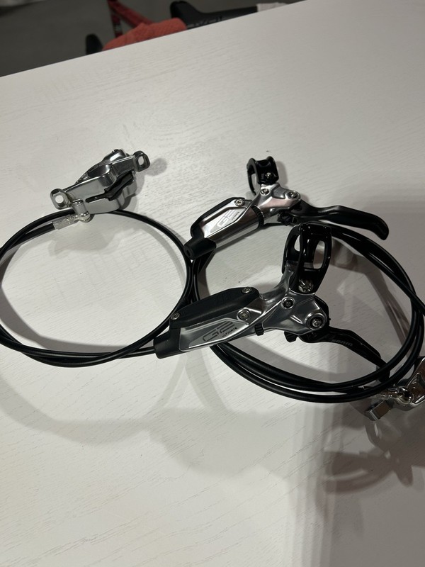 SRAM G2 ULTIMATE DISC BRAKE SET, Front/Rear Carbon Levers