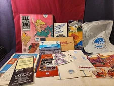 New Orleans 1984 World's Fair Memorabilia 16 Piece Set Pamphlets,Poster,Guidbook
