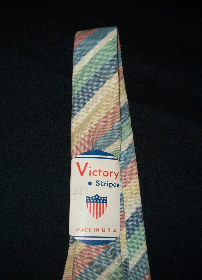 Corbata de cuello antigua de colección antes de 1920 30 sin existencias para hombre rayas de victoria patriótica RWB Foto 4 de 4