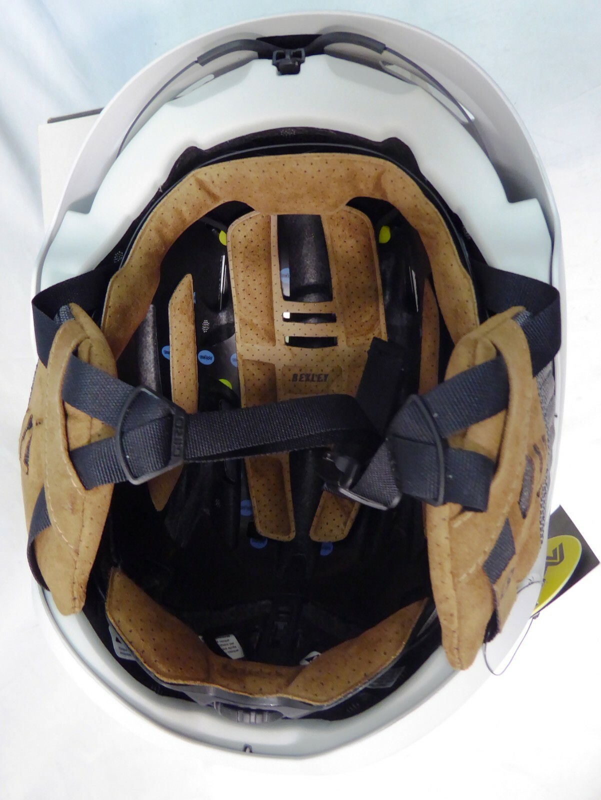 Giro Bexley MIPS Cycling Helmet Matte White Large