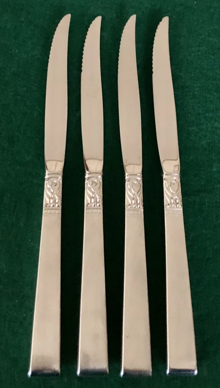 BROOKWOOD Stainless Set 4 Serrated Steak Knives WM Dalton by Oneida Flatware 9”