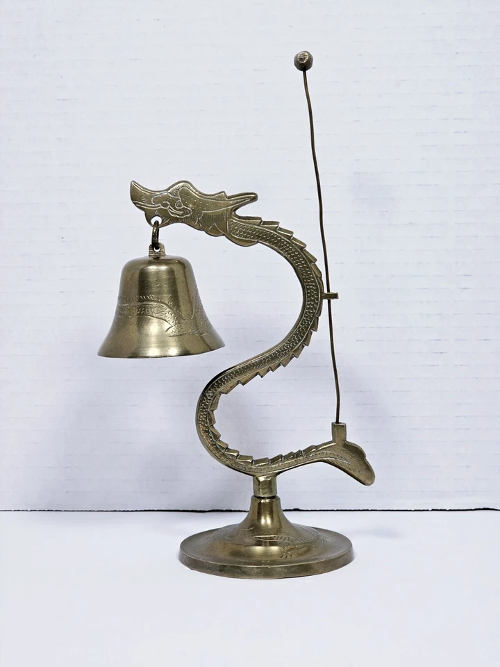 Antigua campana de dragón de latón grabada templo asiático tibetano gong vintage Foto 4 de 4