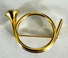 Vtg Napier Gold Tone Musical Instrument Design French Horn Accent Pin/Brooch EUC