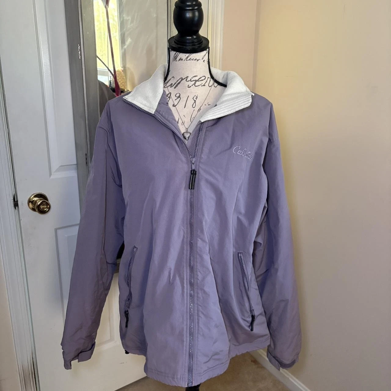 Cabelas Lilac Purple FullZip Fleece Lined Windbreaker Jacket Lightweight Outdoor