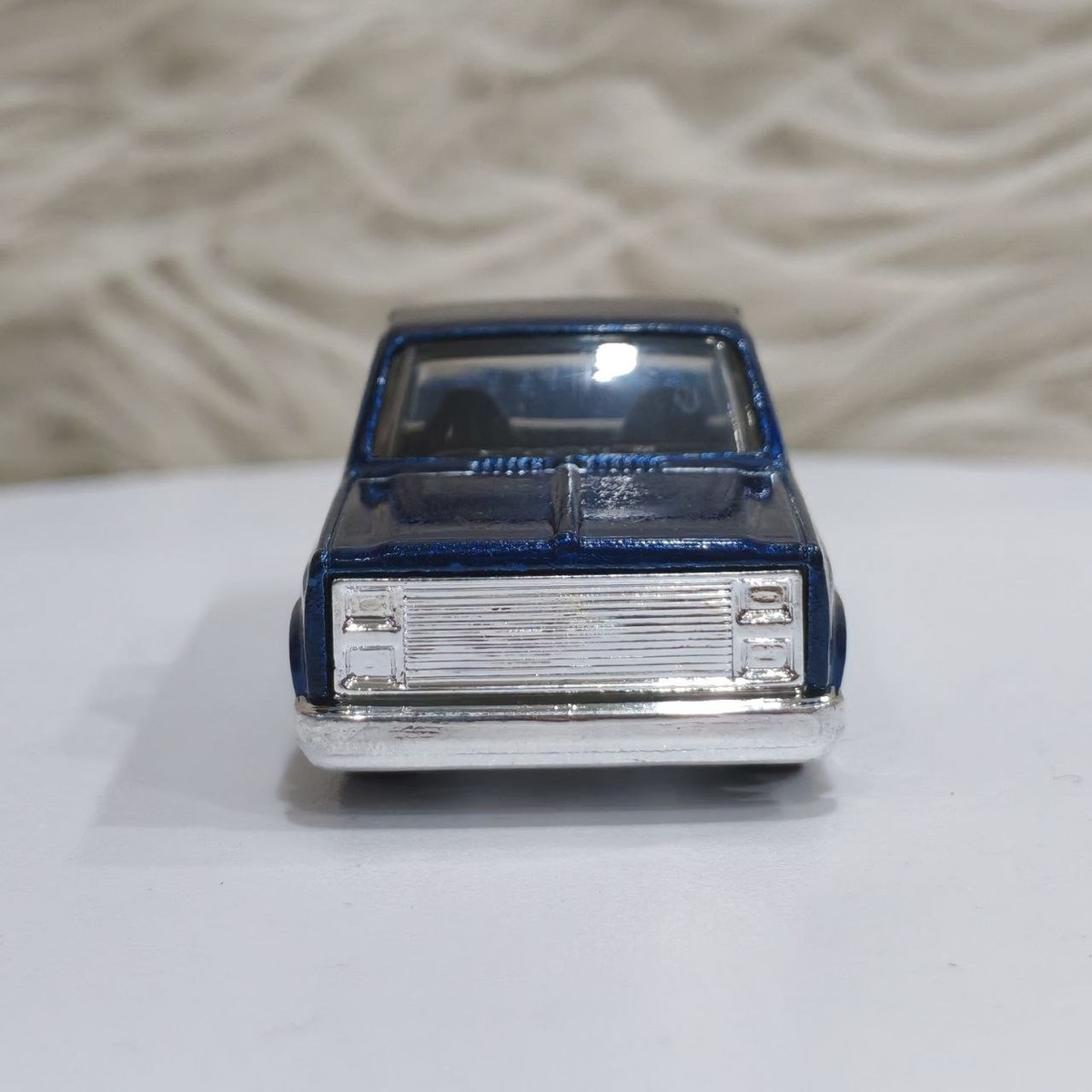 Hot Wheels 2024 Super treasure hunt STH # '83 Chevy Silverado