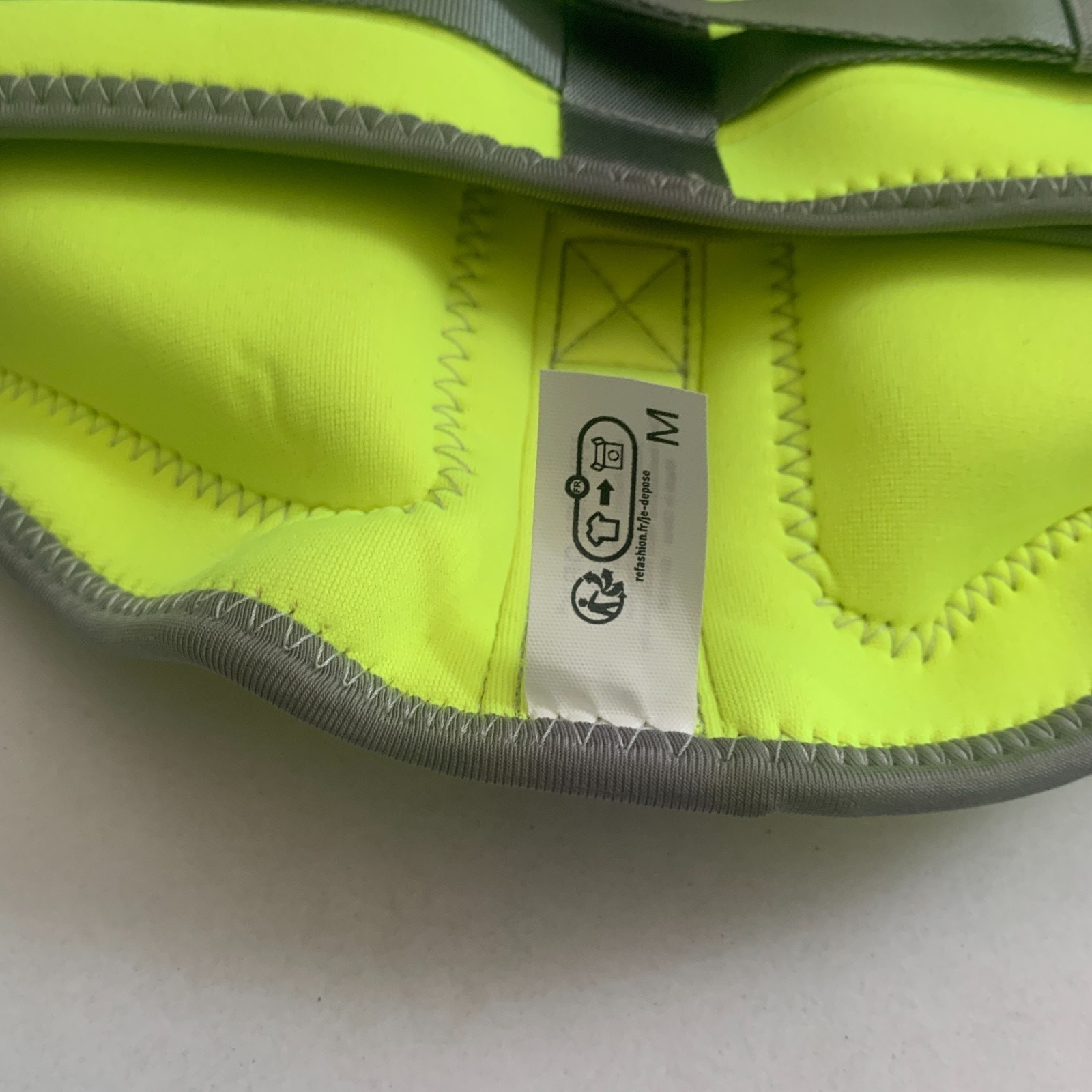 Vivaglory Ripstop Dog Life Vest Reflective & Adjustable Life Jacket Size M